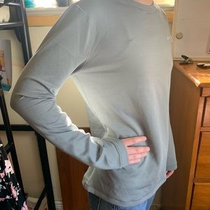 Nike pro dry fit athletic top ~ super warm for workouts in the cold season - new